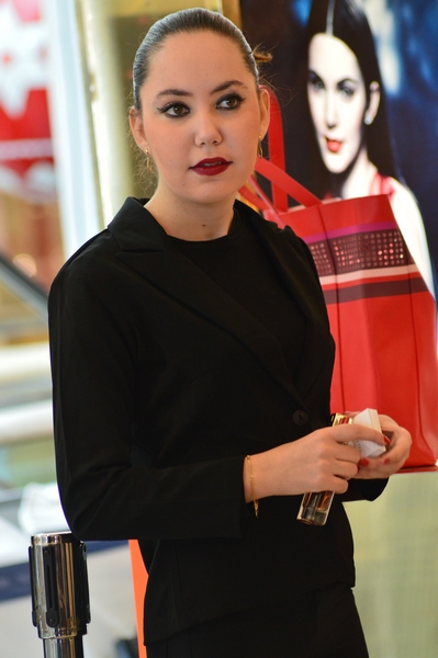 Estee Lauder Lipstick Envy Event